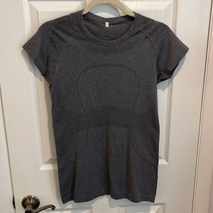 Lululemon Swiftly tech shirt